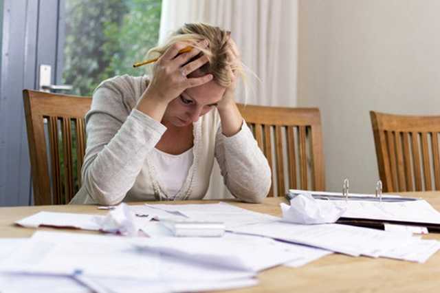 Долги за коммунальные услуги: в каких случаях начислят пеню, а когда конфискуют квартиру