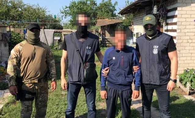 Обстреливали украинские позиции: контрразведка СБУ задержала двух бывших боевиков