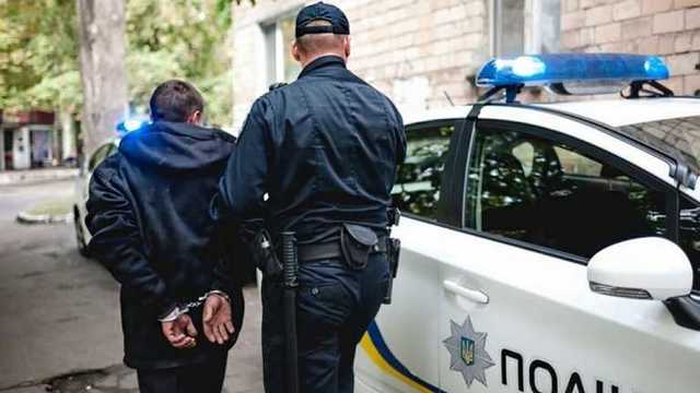 В Днепре неизвестные стреляли в людей: есть пострадавшие