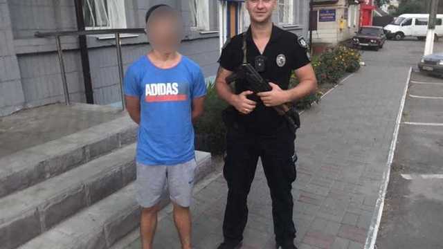 Не имел денег: подросток после лечения решил босиком пройти 180 километров домой