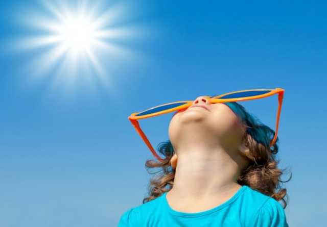 Медики рассказали украинцам, как уберечь детей от теплового и солнечного удара летом