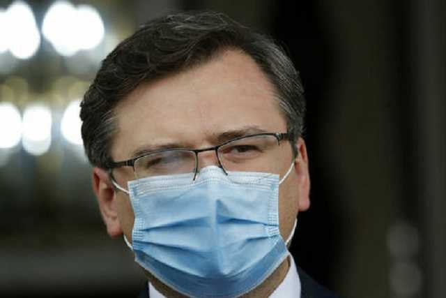 Украинский самолет забрал из Кабула граждан пяти стран – Кулеба