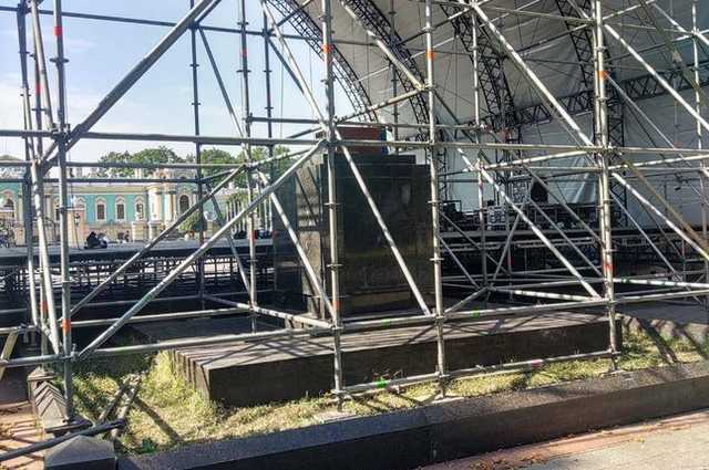 КГГА сама разрешила поставить сцену в Мариинском парке, - Минкульт