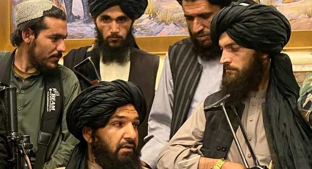 Daily Express: маски сброшены! Путин, мы знаем, что ты — враг