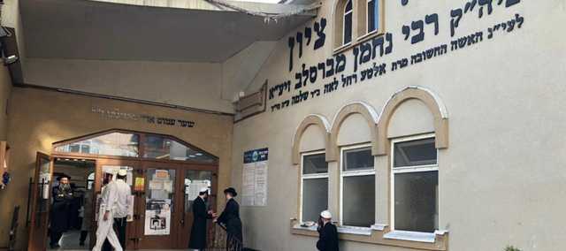 Год экономим деньги": тысячи хасидов-паломников заранее приехали в Умань на Рош ха-Шана