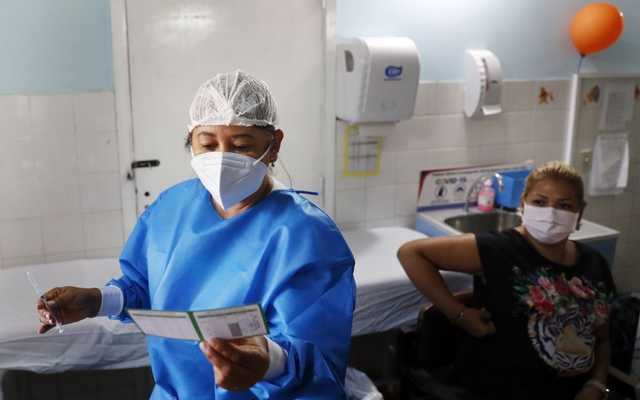   COVID-  "ĳ":     " "