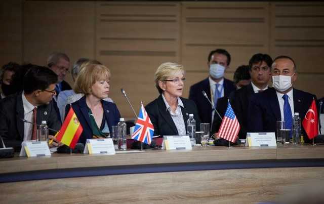 США сделали заявление на Крымской платформе: хотим поставить Россию на место