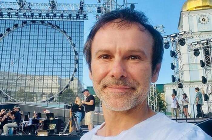 СМИ назвали имя девушки, которая родила Вакарчуку первенца