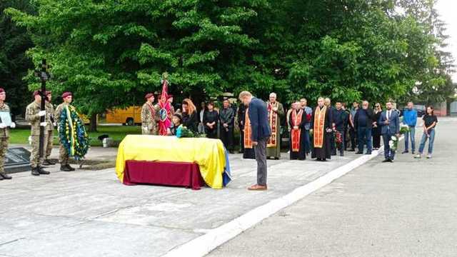 Во Львове попрощались с погибшим Героем Дмитрием Гудзиком