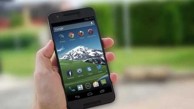 Через месяц десятки тысяч украинцев со старой версией Android могут остаться без связи