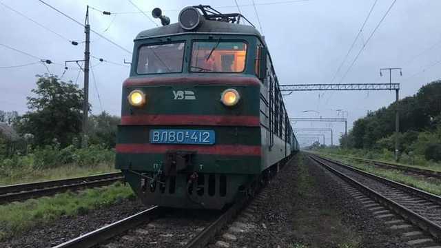 На железнодорожной станции под колесами поезда погиб львовянин