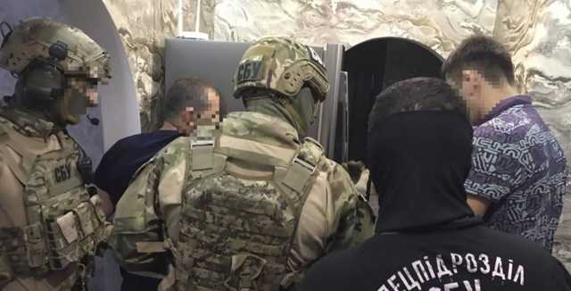 В Херсонской области патрульные требовали взятки с грузовиков с «перегрузом»