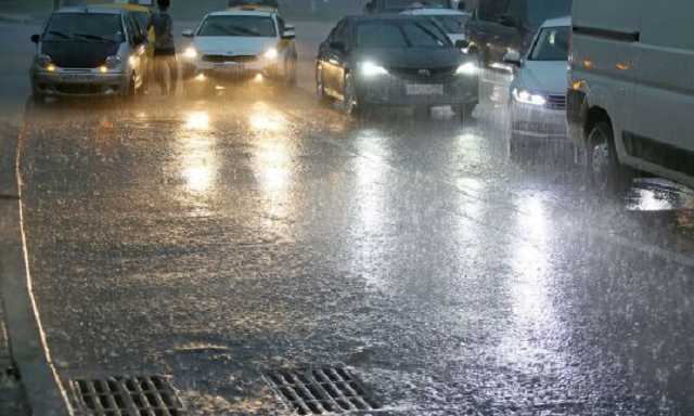 На Киев обрушился мощный ливень