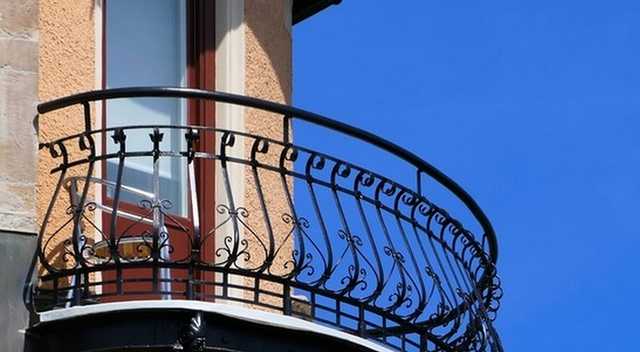 В России мужчина убил друга, который отказался кукарекать на балконе