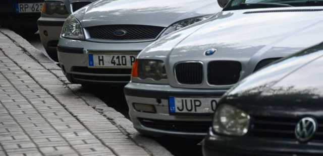 «Евробляхи» с «блатными» номерами растамаживают быстрее всего