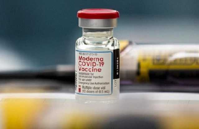 Moderna    ,  Pfizer