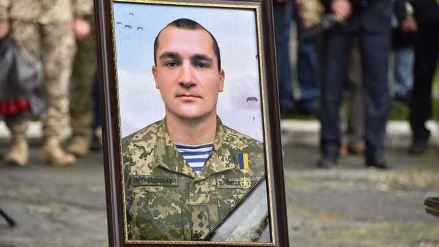 В Хмельницком попрощались с Героем Украины Александром Петраковским