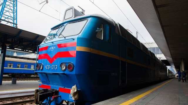 В Укрзализныце отремонтировали скандальный поезд, но пассажирам стало еще хуже