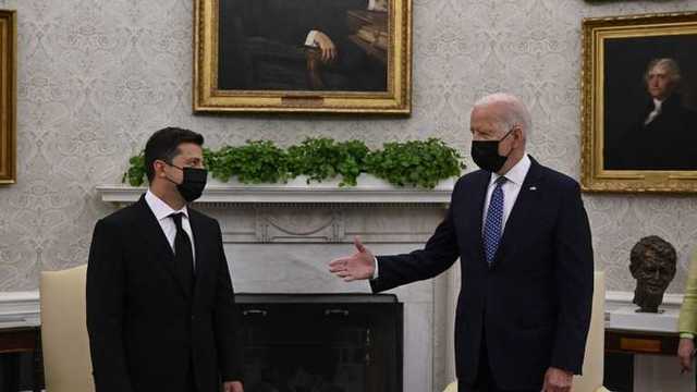 Человек занят, – Зеленский не знает, когда Байден сможет посетить Украину