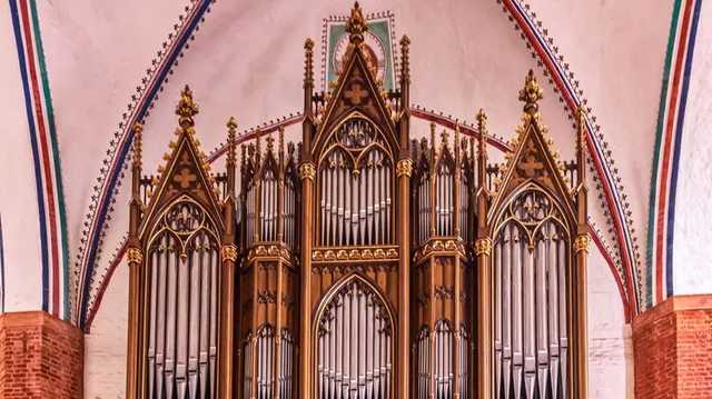 При пожаре в киевском костеле сгорел последний в Европе духовой орган