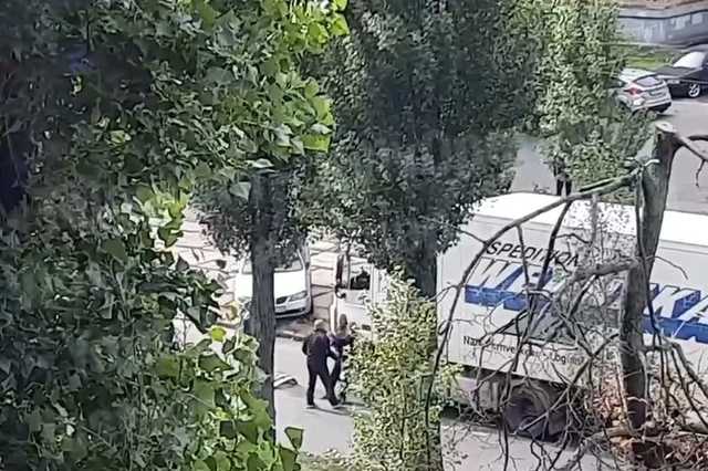 В Киеве после ДТП владелец легковушки избил водителя фуры