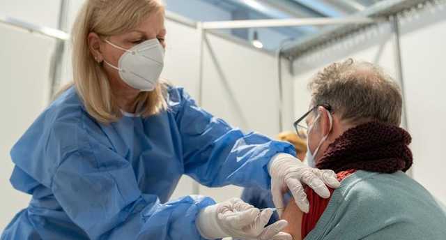 В Італії пропонуватимуть третю дозу вакцини від COVID-19 “вразливим” пацієнтам
