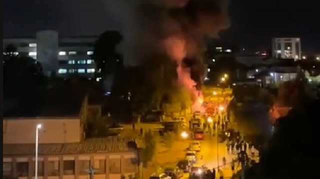 В Северной Македонии сгорела больница: не менее 10 человек погибли