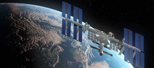 Экипаж заметил дым: в российском модуле МКС произошло ЧП