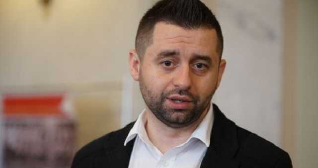 Рада рассмотрит закон об олигархах на следующей пленарной неделе