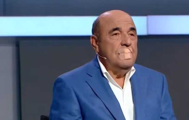Депутат от ОПЗЖ Рабинович заклеил себе рот в прямом эфире