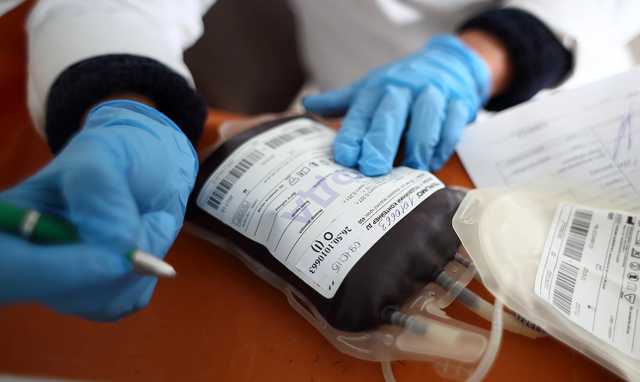 Кровь стала непригодной: в Запорожье донорскую материал перевозили в багажнике "жигулей"