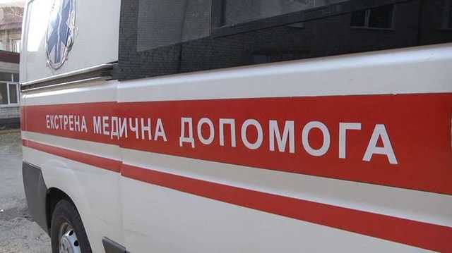 В Тернополе неизвестные напали и жестоко избили 17-летнюю девушку в парке