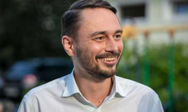 У нардепа Гурина из “Слуги народа” украли авто и 22 млн в биткоинах