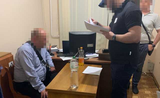Руководитель станции туристической полиции в Одесской области собирал взятки у предпринимателей