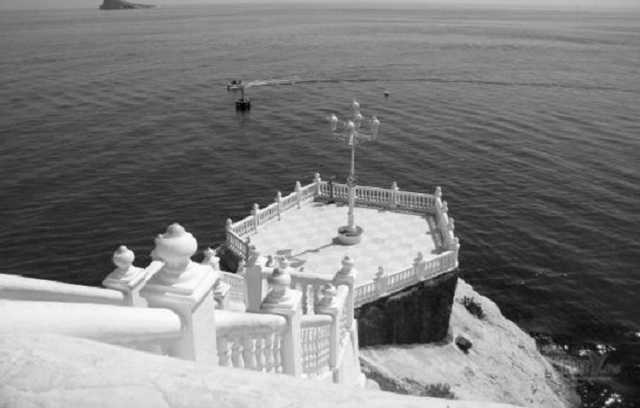 В Испании погибла украинская туристка, сорвавшаяся с «балкона Европы»