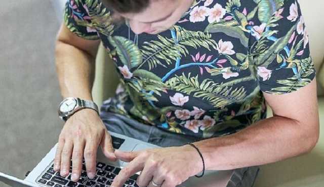 В сети показали видео фальсификации электронного "голосования" в российскую Думу на Донбассе