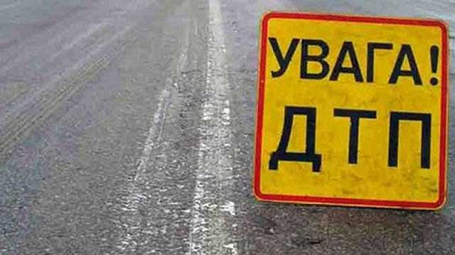 В Днепре грузовик сбил женщину, переходившую дорогу на запрещающий сигнал светофора