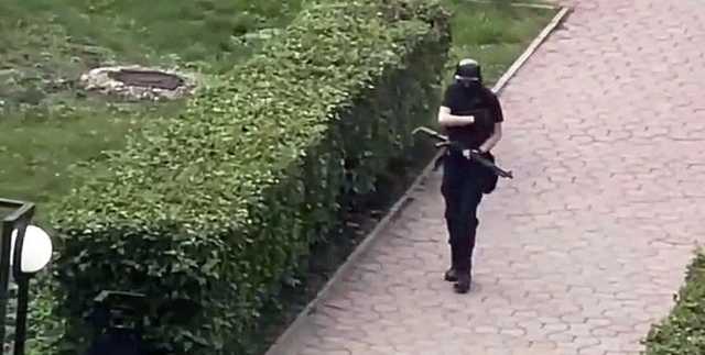 Отец пермского стрелка воевал на стороне "Л/ДНР" на Донбассе: соседи рассказали подробности