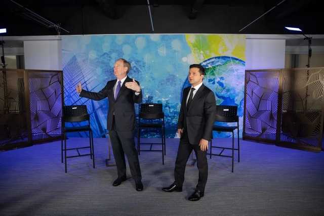 Зеленский обсудил с главой Microsoft создание дата-центра в Украине и систему е-голосования