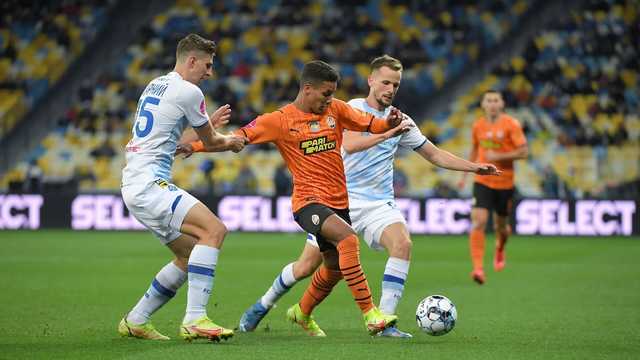 "Шахтер" выиграл Суперкубок Украины, забив три гола "Динамо"