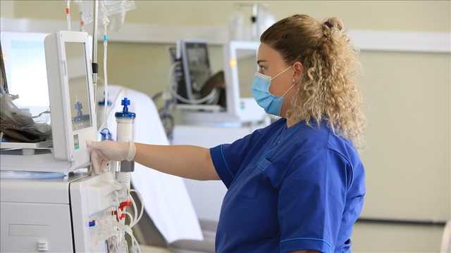    7,8 .   COVID-19  ,  123 