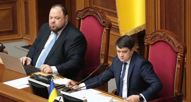 В Раде готовят отставку Разумкова? Стефанчук ищет нарушения регламента спикером – СМИ