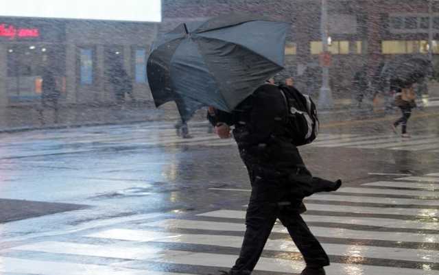 В Украине объявлено штормовое предупреждение: где будет сильный ветер