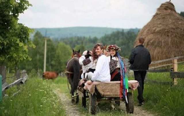 Как спасти село от упадка и не потерять Украину