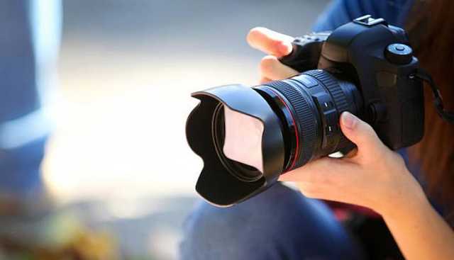 Полуобнаженные модели и байки: в центре Одессы провели пикантную съемку