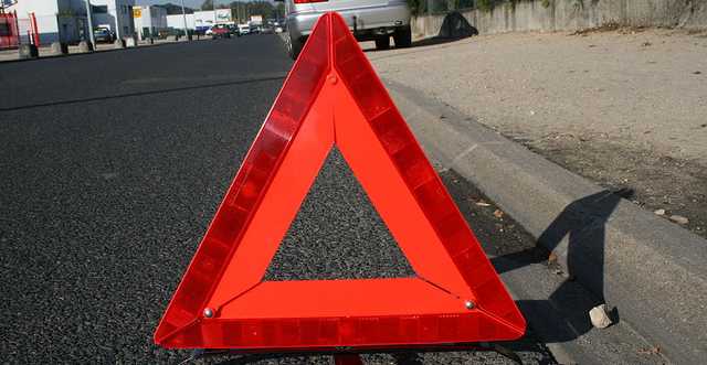 У Дніпрі Hyundai на великій швидкості збив жінку