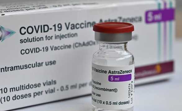 У США провели нове дослідження AstraZeneca: яка ефективність вакцини