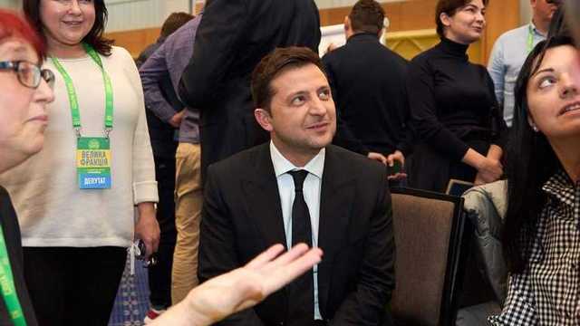 Зеленский уже прибыл в "Риксос" на фракцию "Слуги народа"