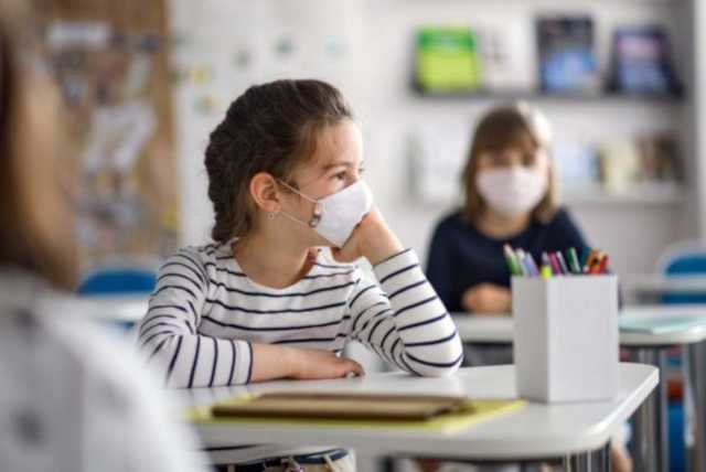 Как будут работать школы в "красной" зоне: в МОН назвали главное условие