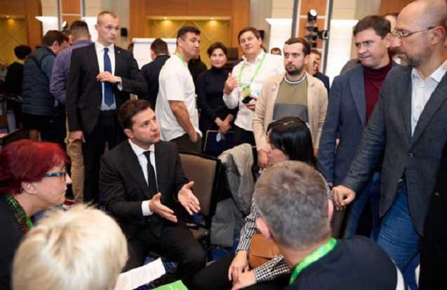 Президент Зеленский в Трускавце выступил с инициативой для "слуг"